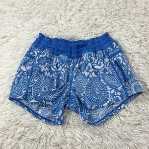 Lululemon Run: Tracker Shorts Beachy Floral White Fossil